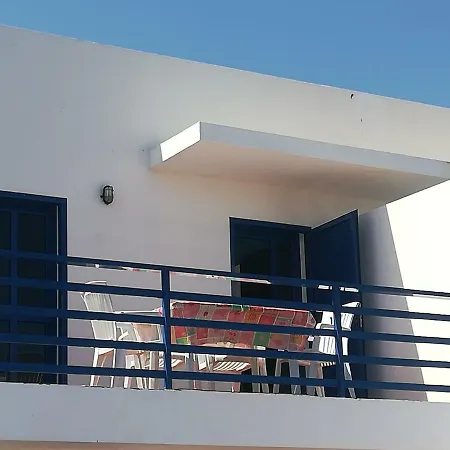 Odamar De *